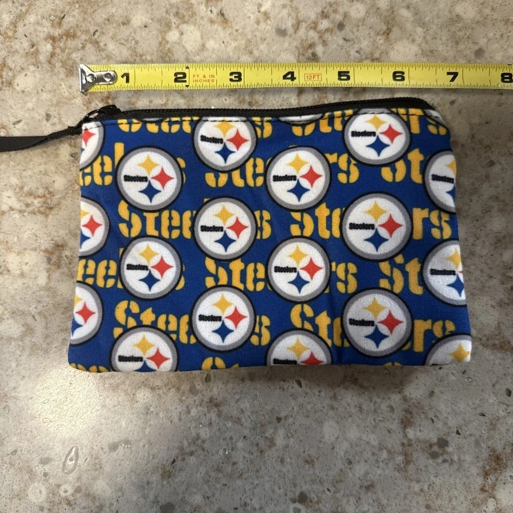 NFL Team Makeup/ Coin Pouch‎ with Zipper - Approx. 7x5